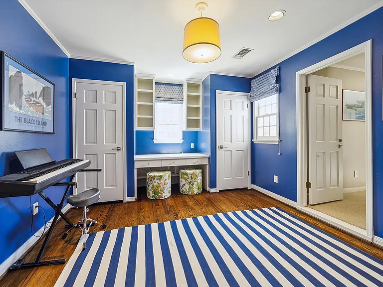 2510 Locke Ln — Photo 25