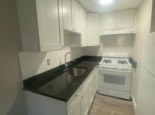 169 Aiken Ave APT 3, Lowell, MA 01850