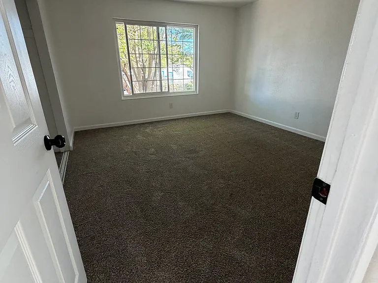 837 Lightwood Ct — Photo 7