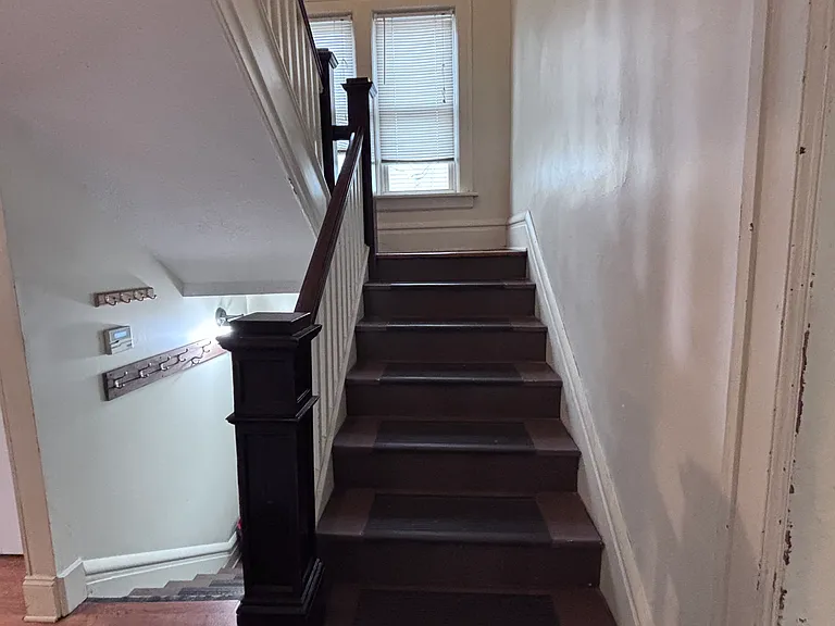 132 Clinton St — Photo 15
