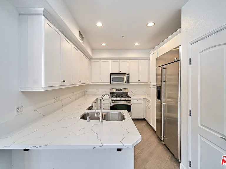 629 Traction Ave #103 — Photo 9