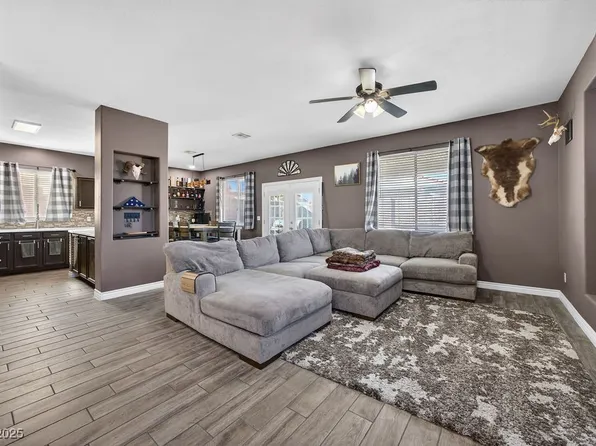 9331 Coral Berry St, Las Vegas, NV 89123