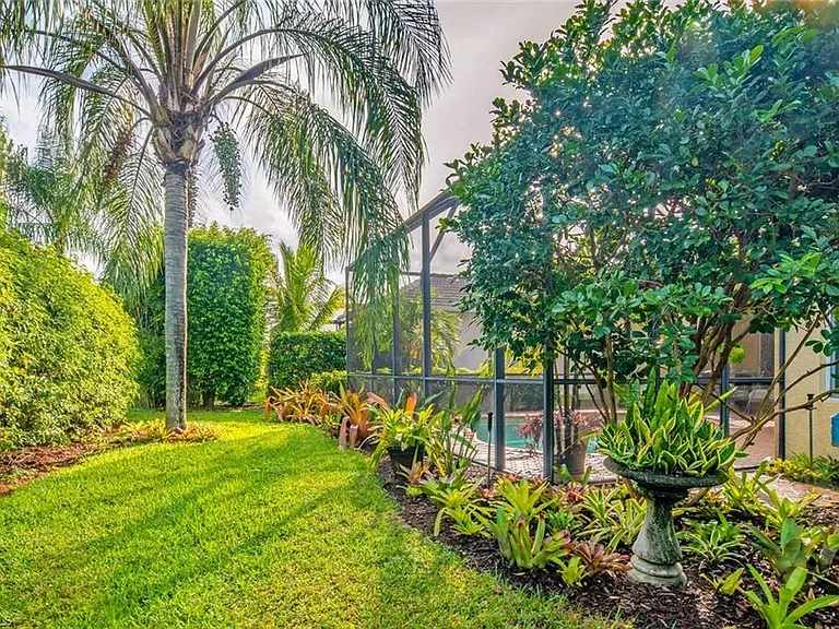 10800 Fieldfair Dr — Photo 26