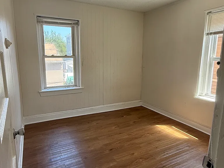 350 E Main St #2 — Photo 8