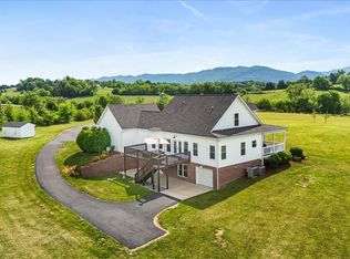 563 Mayberry Rd, Jonesborough, TN 37659