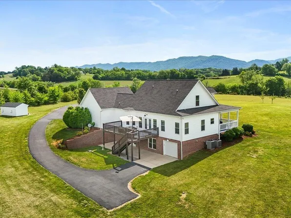 563 Mayberry Rd, Jonesborough, TN 37659