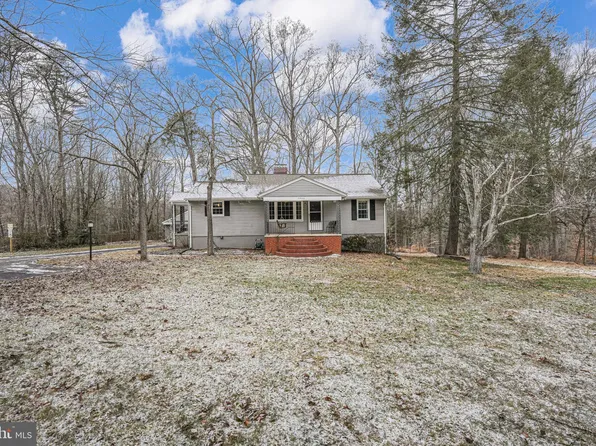 5946 Yates Ford Rd, Manassas, VA 20111