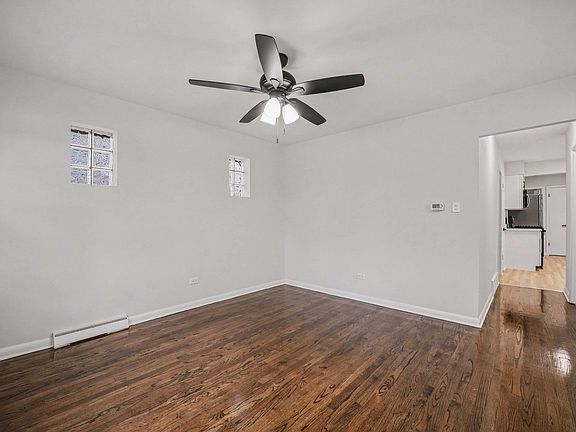 3rd image of 3903 N Neva Ave