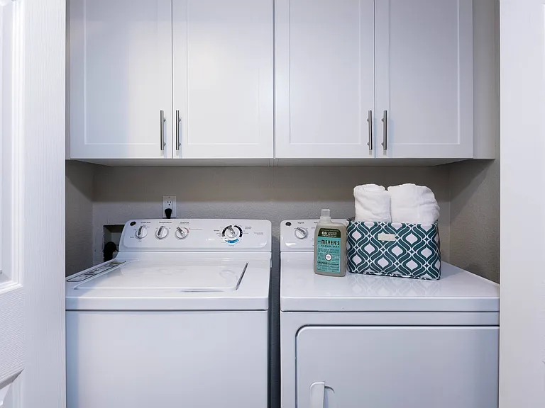 Park Wood Apartments — Photo 8