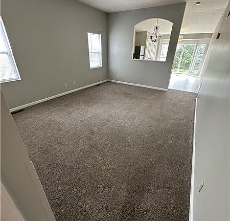 4th image of 2691 Edenbridge Ct