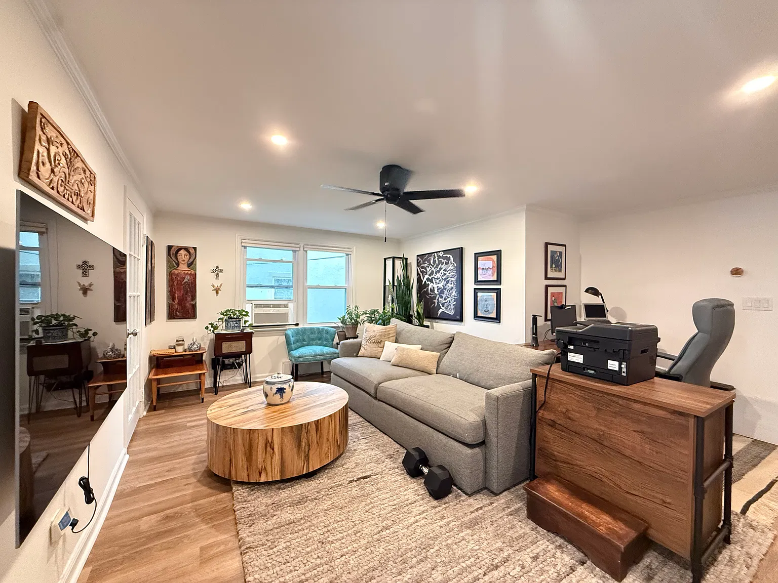 2 bed, $3,000 — Photo 1