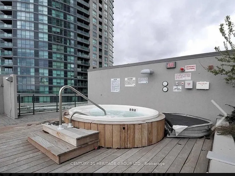 209 Fort York Blvd S #668 — Photo 9