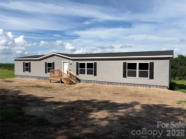 816 Hough St, Mount Croghan, SC 29727