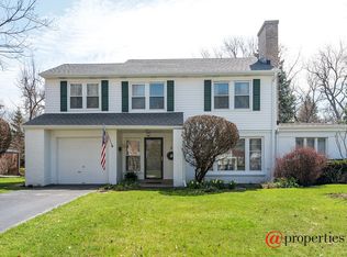 2 Williamsburg Cir, Evanston, IL 60203