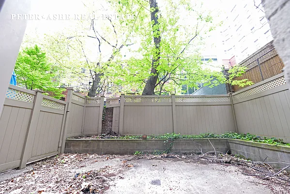 Rented by Peter Ashe | media 12