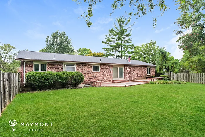 8233 Lake Ridge Dr — Photo 12