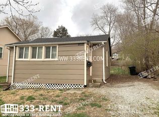 9112 McGee St, Kansas City, MO 64114