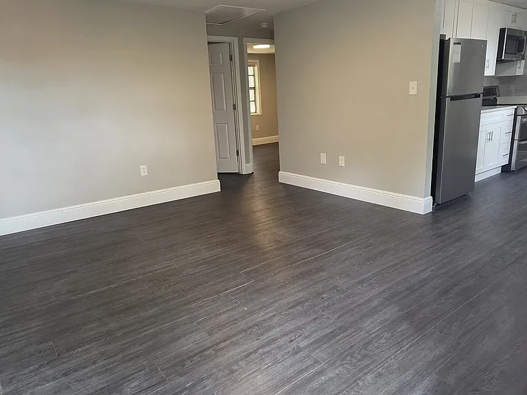 101 S Forest St #6 — Photo 11