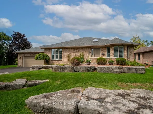 8 Island Bay Dr, Kawartha Lakes, ON K0M 1A0