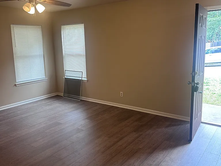 5012 Longview Dr — Photo 6