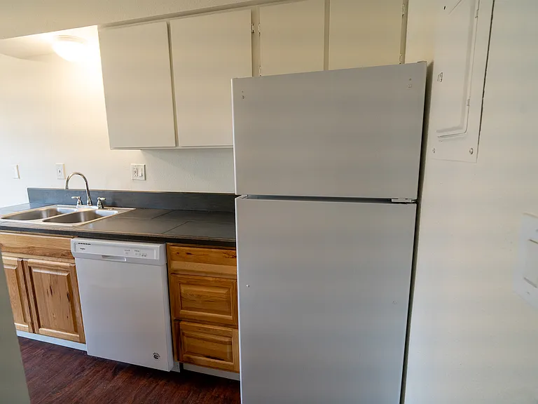 4545 SE Ina Ave #8 — Photo 6