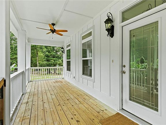 3rd image of 11850 Village Green Dr
