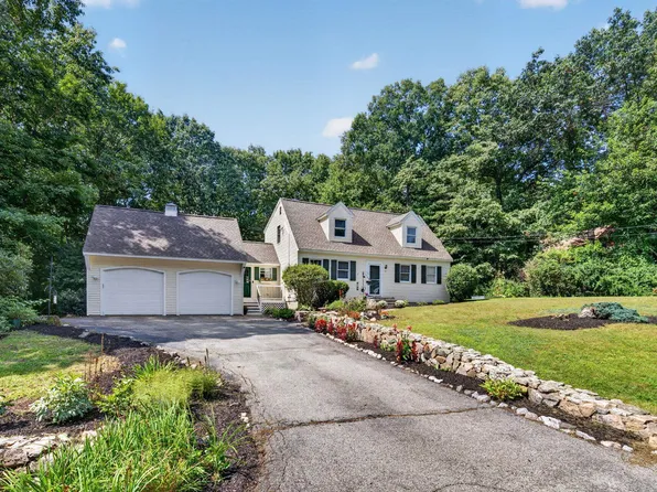 13 Helen Drive, Hooksett, NH 03106