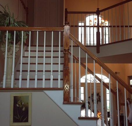 4th image of 720 Michael Dr