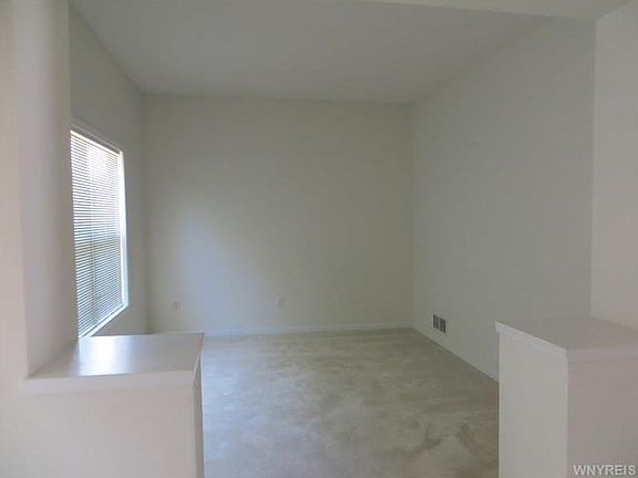 2nd image of 182 Sunset Ct #A
