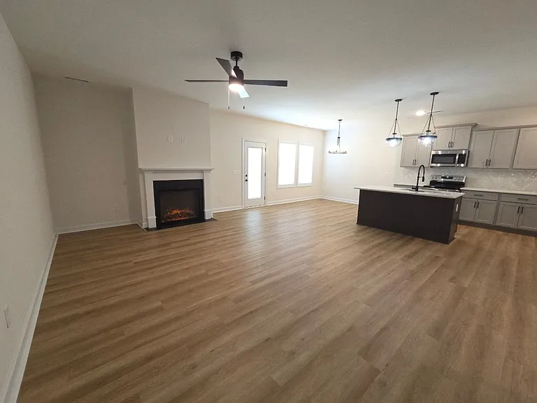 104 Hudson Village Dr — Photo 12