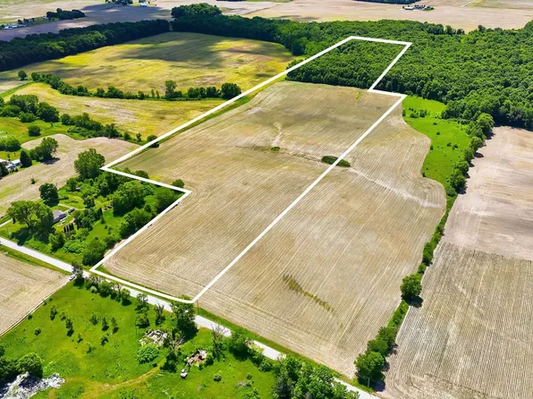 County Road 8, Corunna, IN 46730