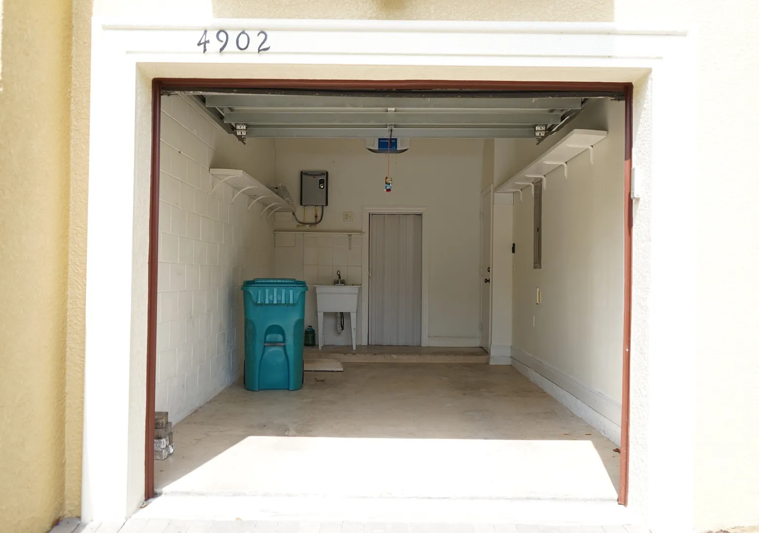 4902 Luge Ln — Photo 4