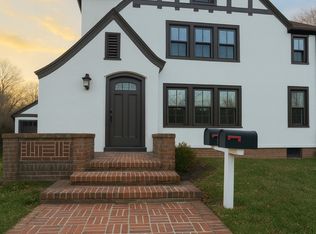 40 Rogers St #1, Branford, CT 06405