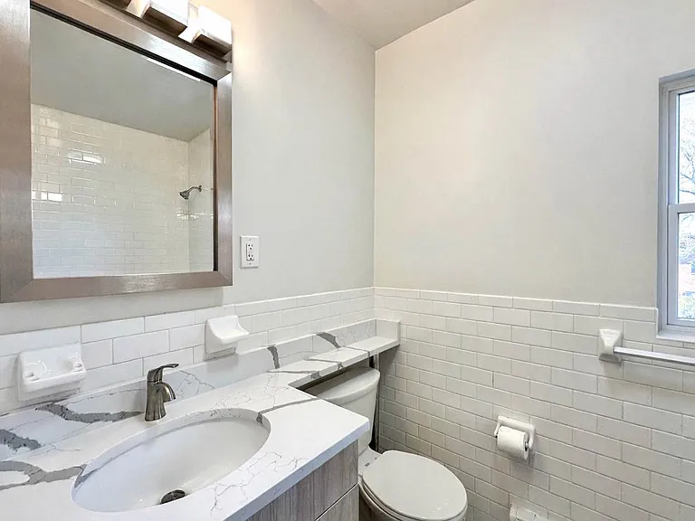 20-21 35th St #2E — Photo 9