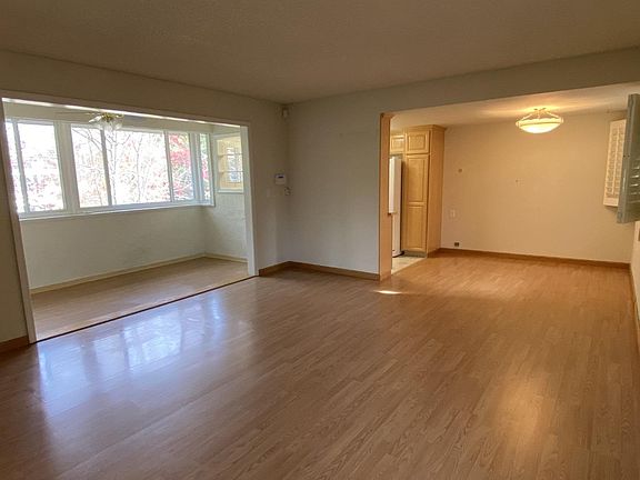 5th image of 14225 Lora Dr APT 28