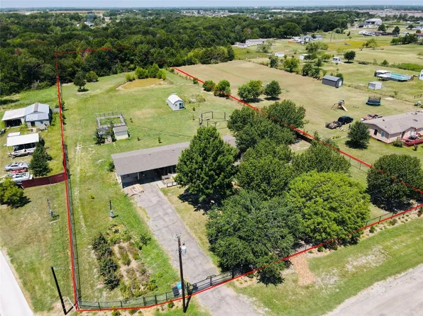 3414 Meadow Dr, Caddo Mills, TX 75135