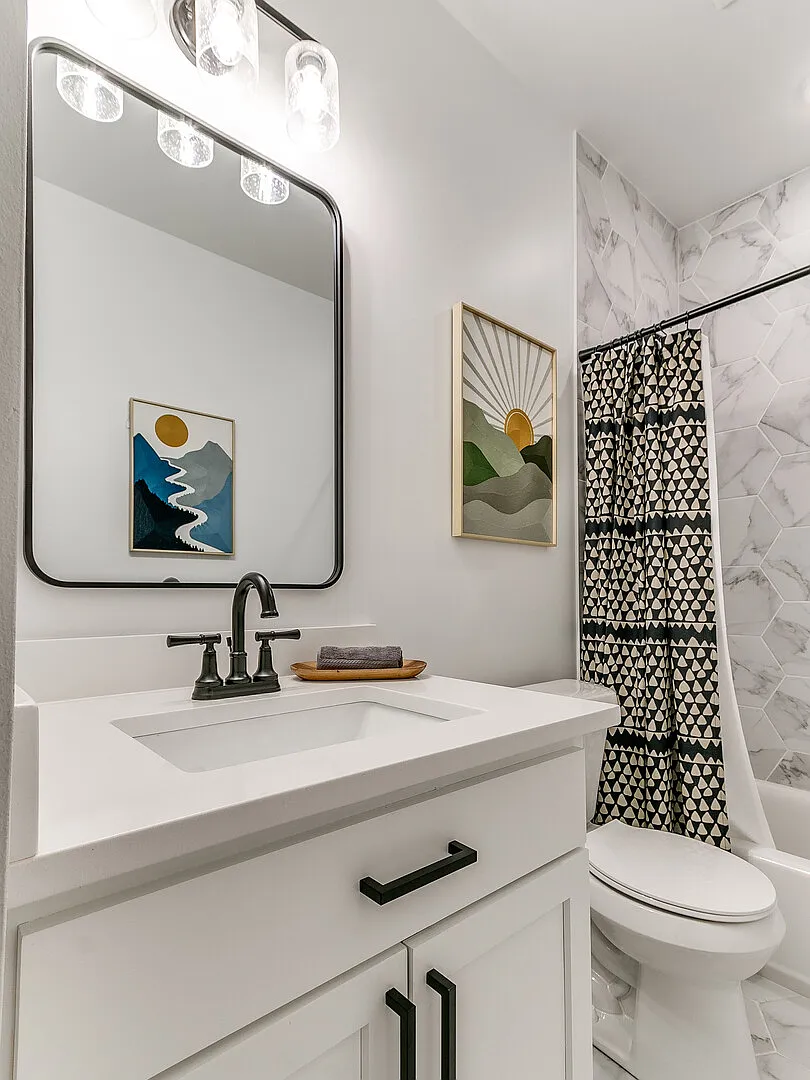 1323 LLC — Photo 1