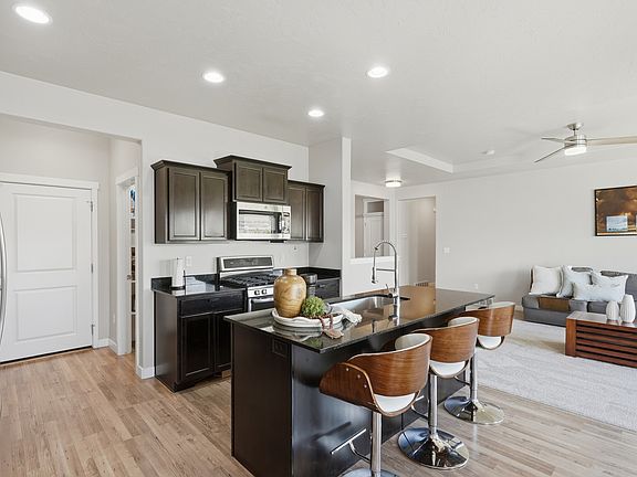 2nd image of 699 S Jubilee Dr