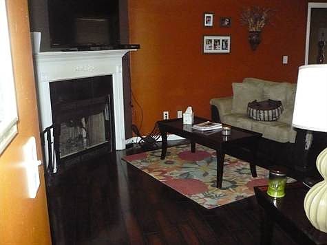 Familyroom & Fireplace