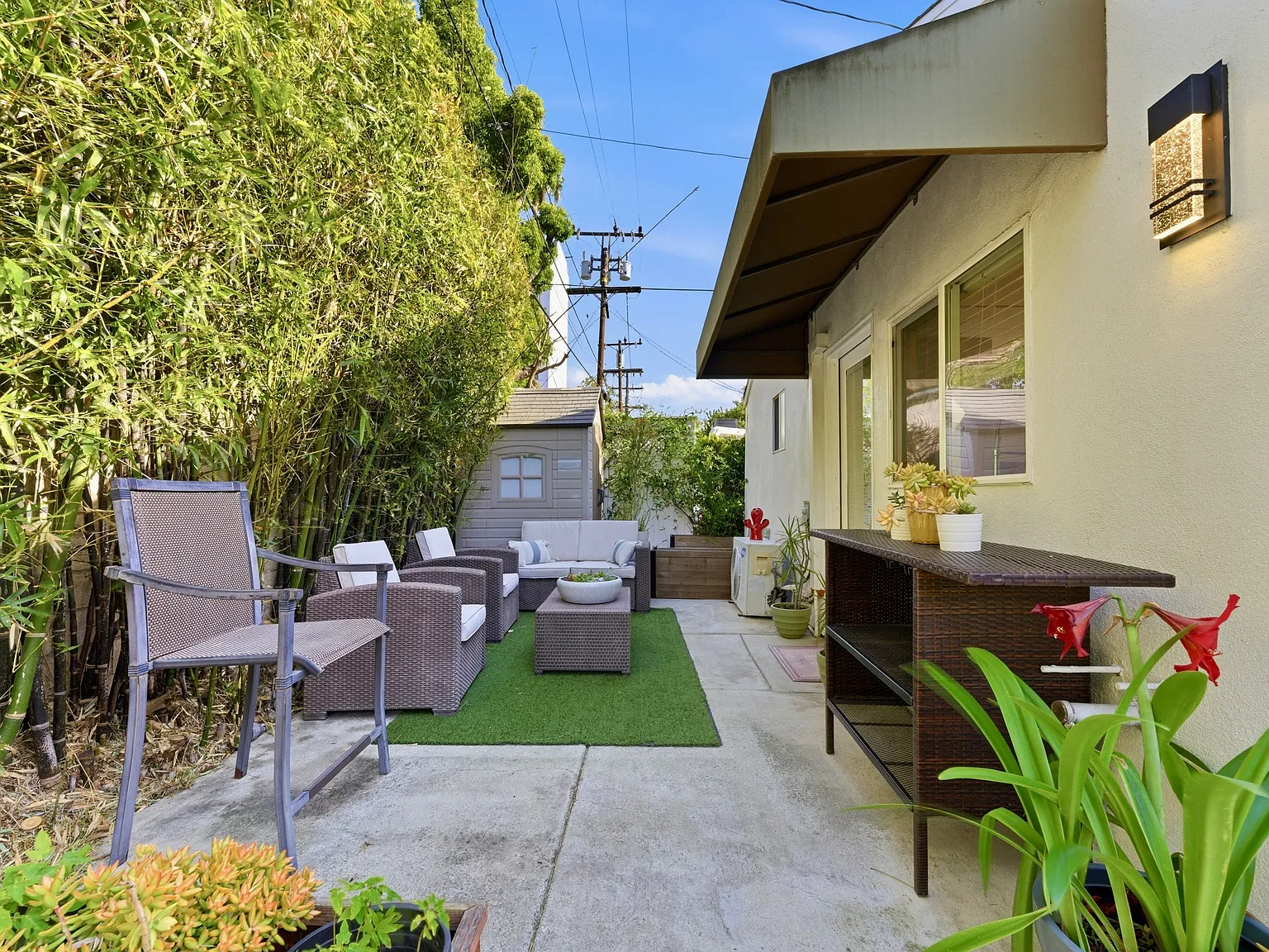 Studio, 480 sqft, $2,999 — Photo 2