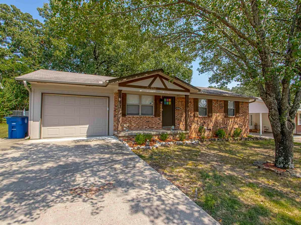 5904 Hacienda Dr, North Little Rock, AR 72118