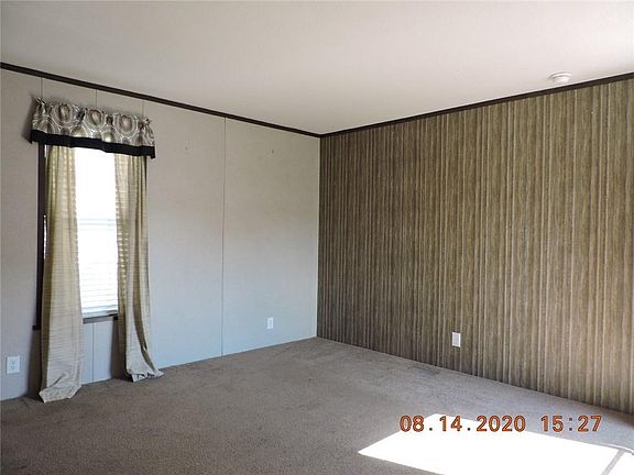 3rd image of 109 Delta St