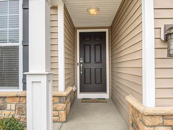 3rd image of 6359 Honorata Dr
