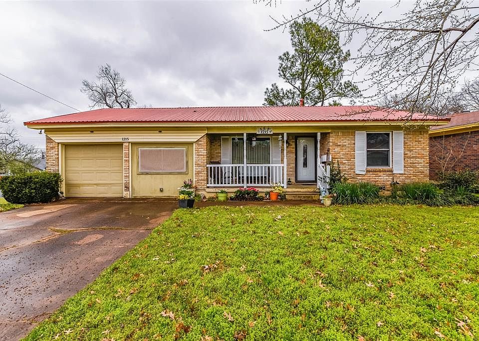 1st image of 1215 Blanton Pl