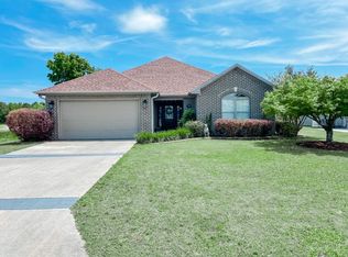 294 Castle Bay Dr, Hampstead, NC 28443