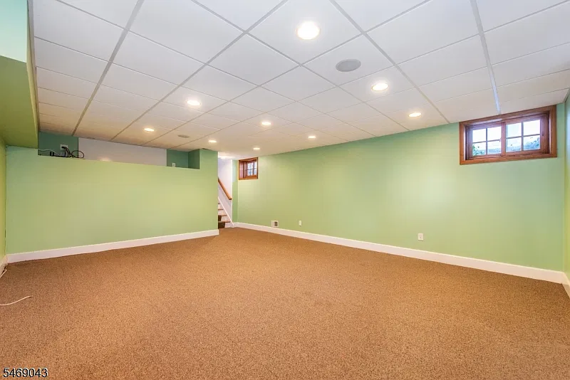 5 bed, 5.0 bath, $8,000 — Photo 3