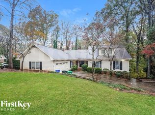 1552 Summerset Dr, Dunwoody, GA 30338
