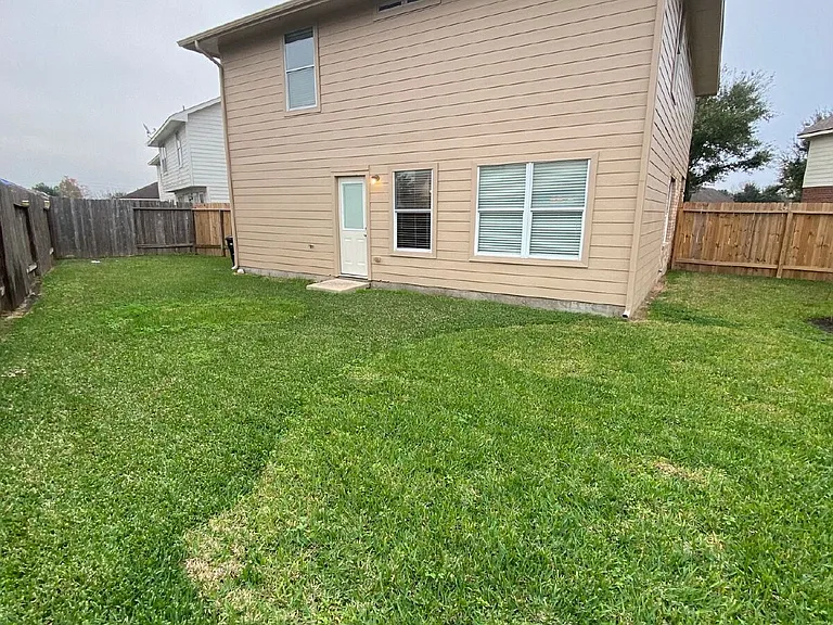 19162 Yellow Thrush Dr — Photo 10