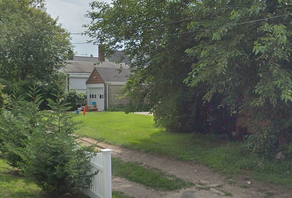2nd image of 1164 Norton Dr
