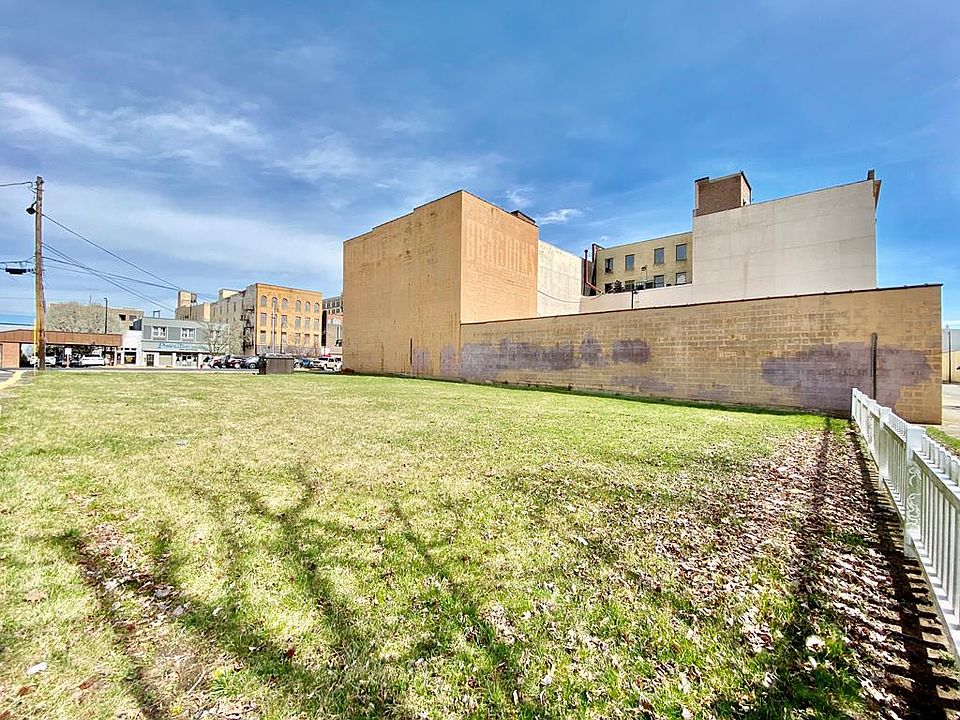 1st image of 725 4th St